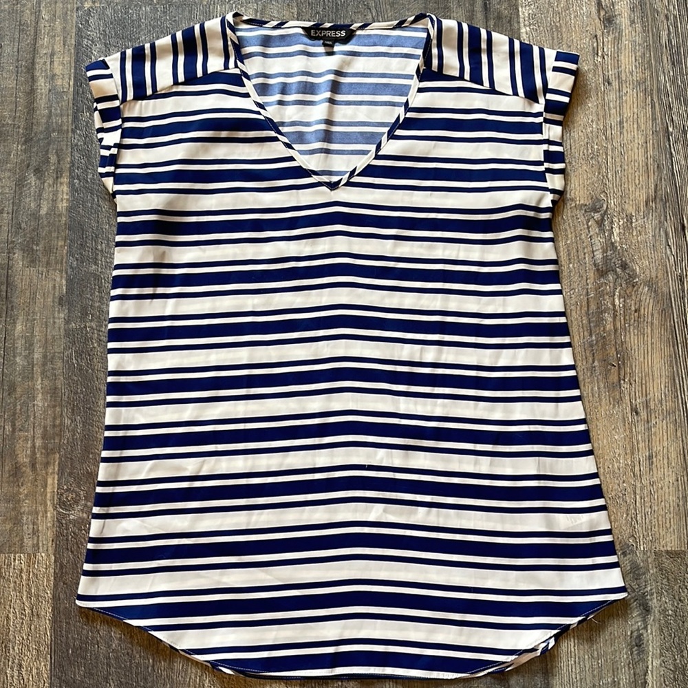 Express v neck top
